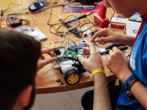 How To Build a Robot Using Raspberry Pi