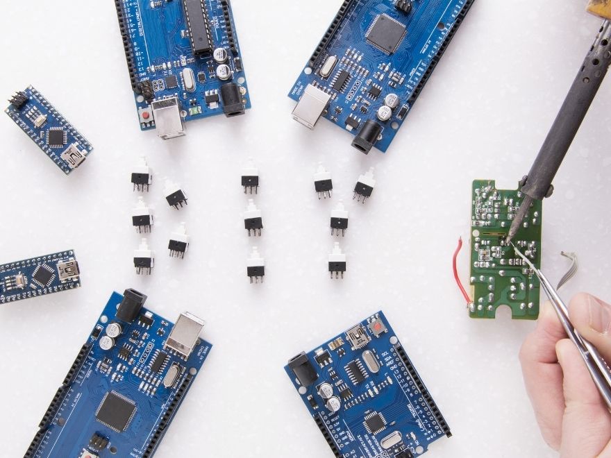 Robotics: Raspberry Pi vs Arduino — Chicago Electronic Distributors