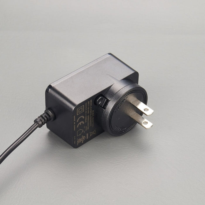 USB-C Power Adapter 5V, 3A - International Plugs